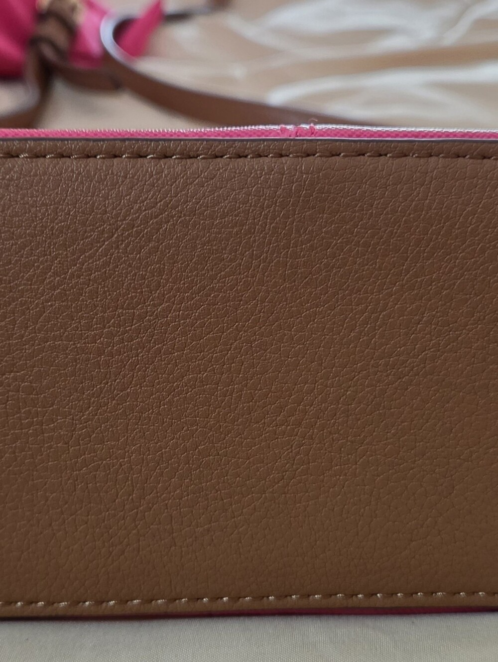 NWOT Georgeous Klein Fuchsia Classic Curves Dome Crossbody Bag - Picture 7 of 7